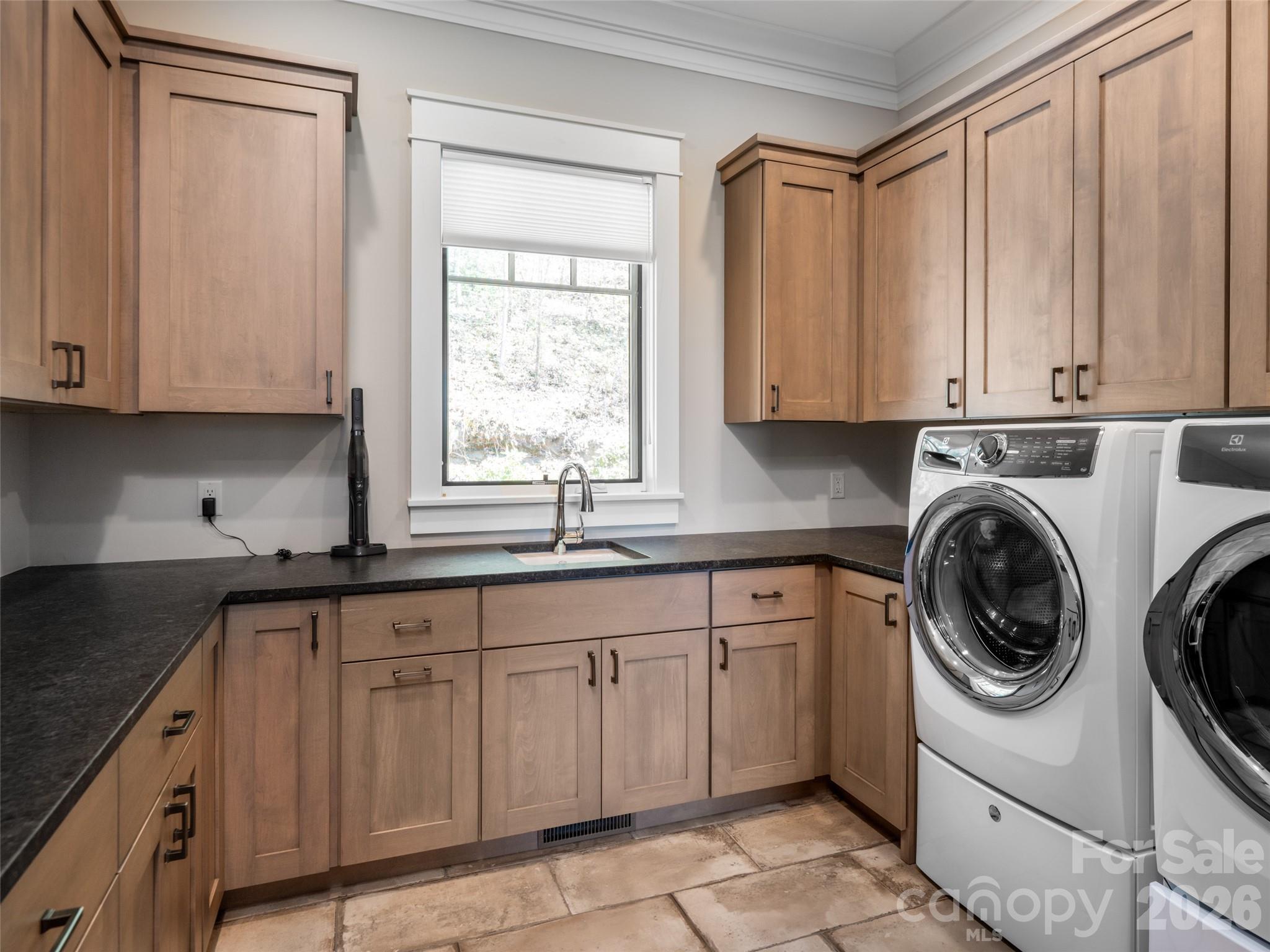 32 Timberwolf Court Asheville NC 28804