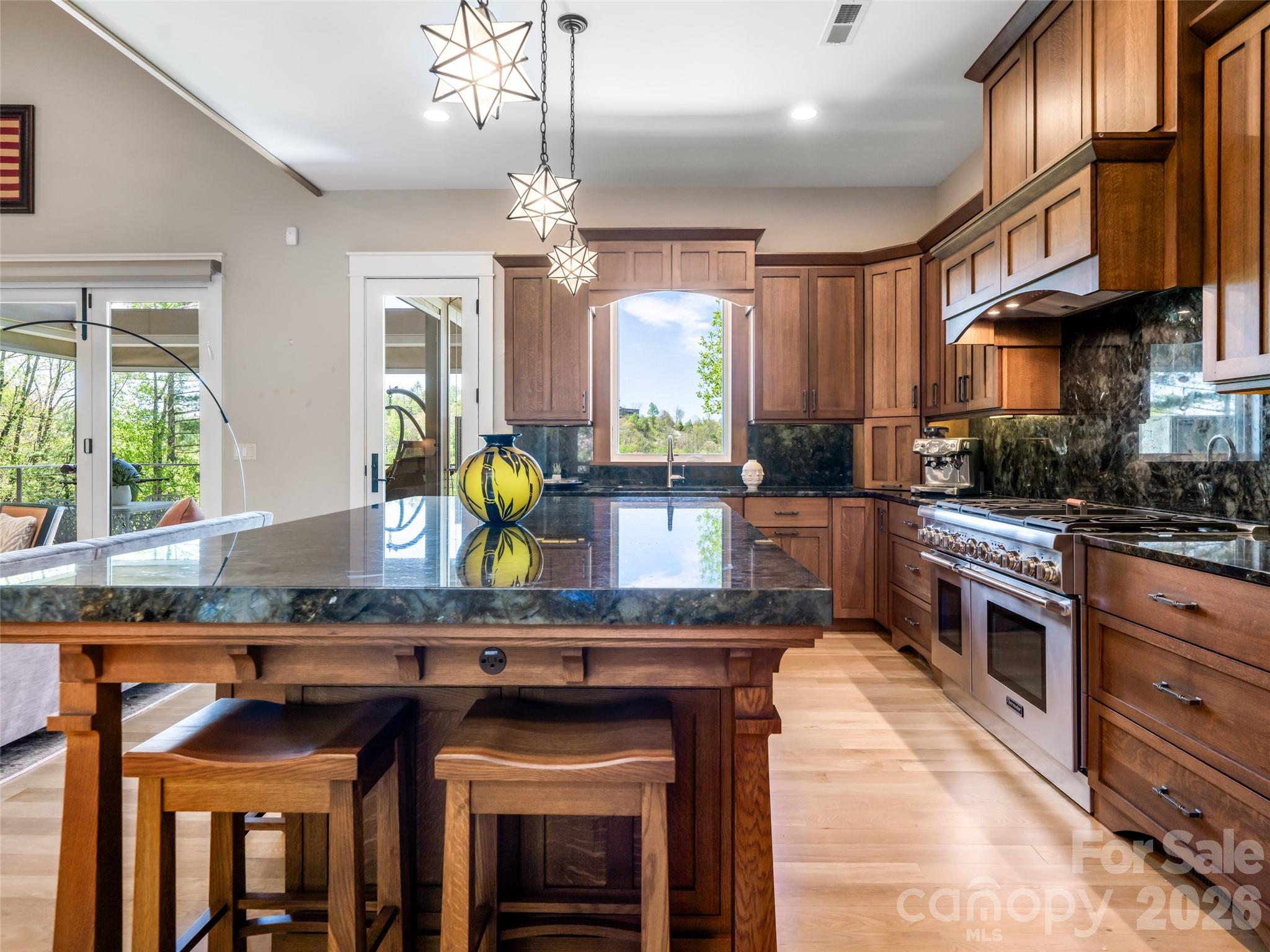 32 Timberwolf Court Asheville NC 28804