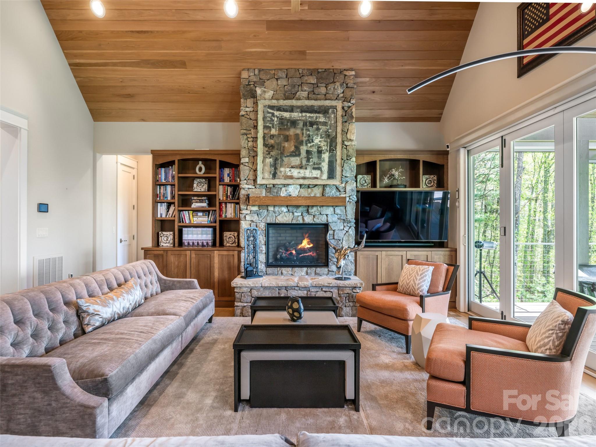 32 Timberwolf Court Asheville NC 28804