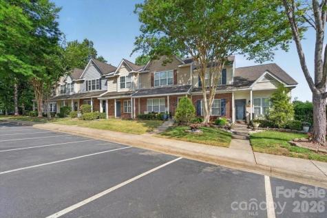 17035 Turning Stick Court Charlotte NC 28213