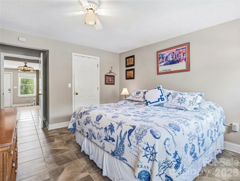 102 Havnaers Point Lake Lure NC 28746