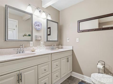 102 Havnaers Point Lake Lure NC 28746
