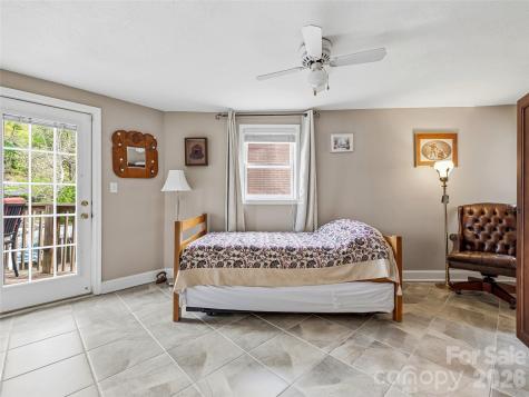 102 Havnaers Point Lake Lure NC 28746