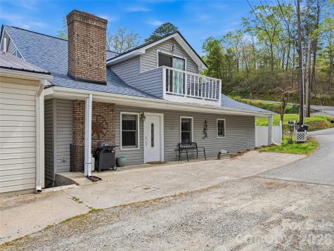 102 Havnaers Point Lake Lure NC 28746