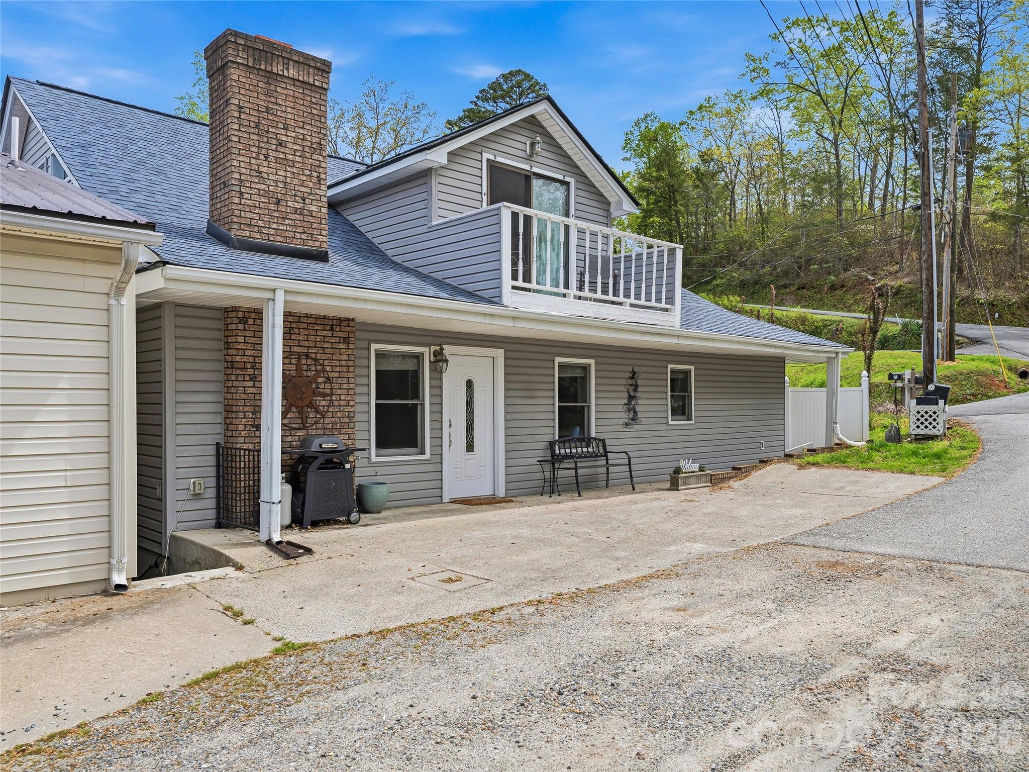 102 Havnaers Point Lake Lure NC 28746
