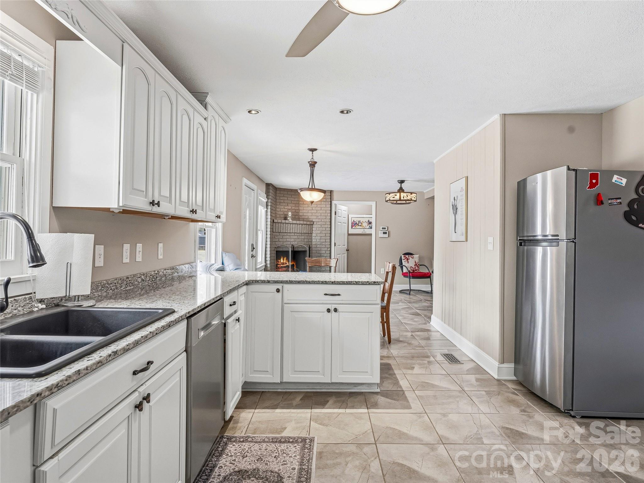 102 Havnaers Point Lake Lure NC 28746