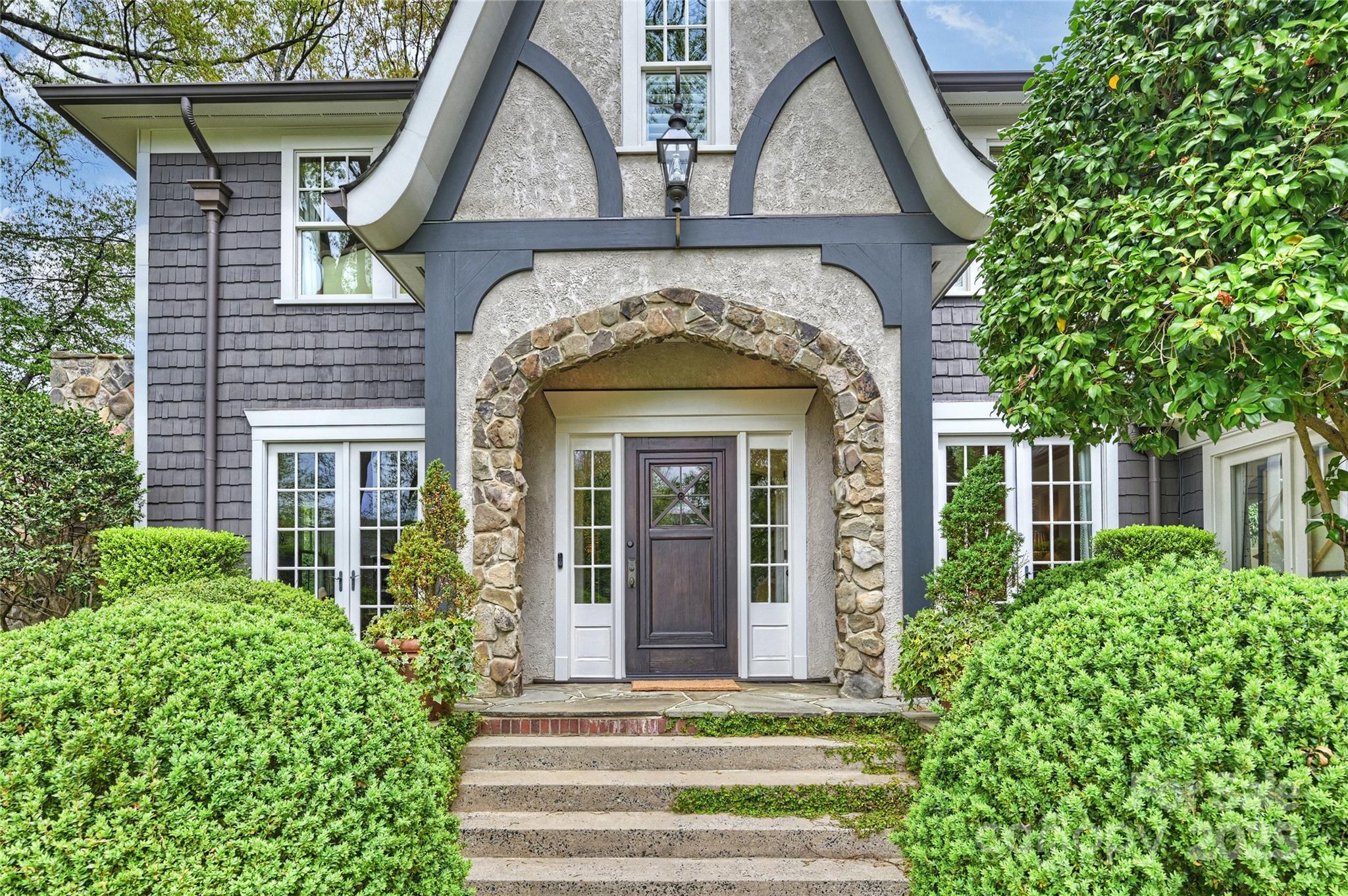 812 Bromley Road Charlotte NC 28207