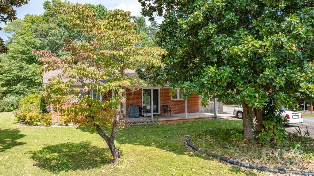 489 Ned Mcgimsey Road Nebo NC 28761