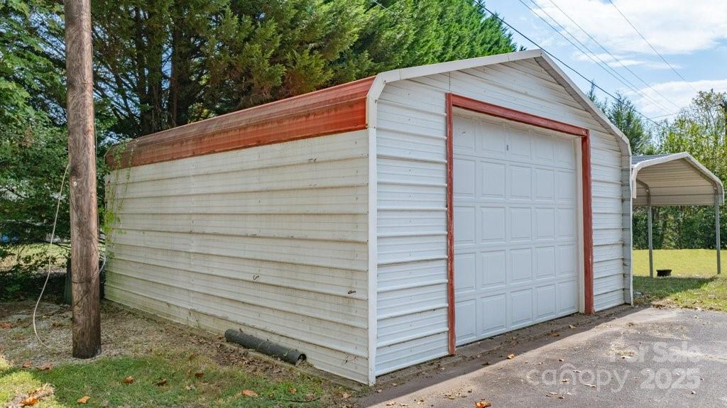 489 Ned Mcgimsey Road Nebo NC 28761
