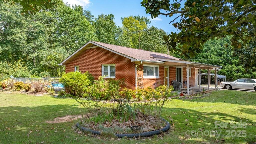 489 Ned Mcgimsey Road Nebo NC 28761