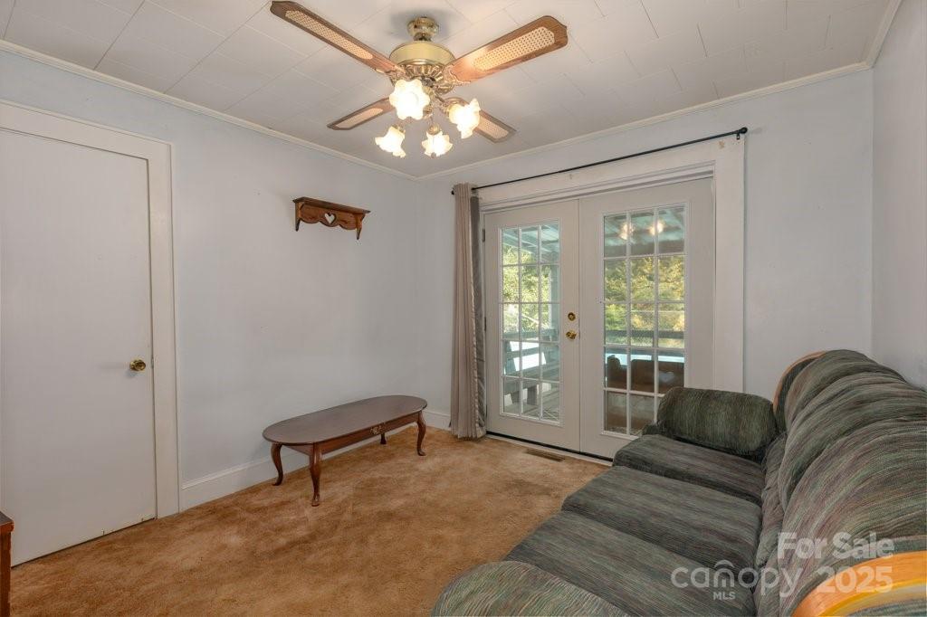 489 Ned Mcgimsey Road Nebo NC 28761
