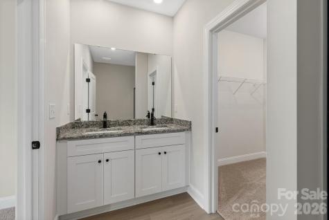 6517 Fairford Drive Charlotte NC 28215