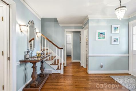 1218 Everette Place Hendersonville NC 28791