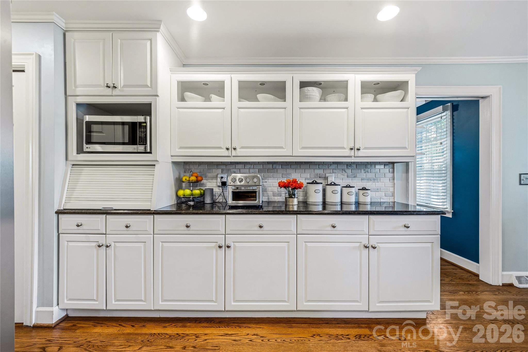 1218 Everette Place Hendersonville NC 28791