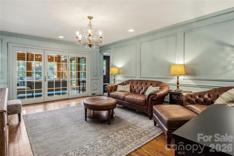 1218 Everette Place Hendersonville NC 28791