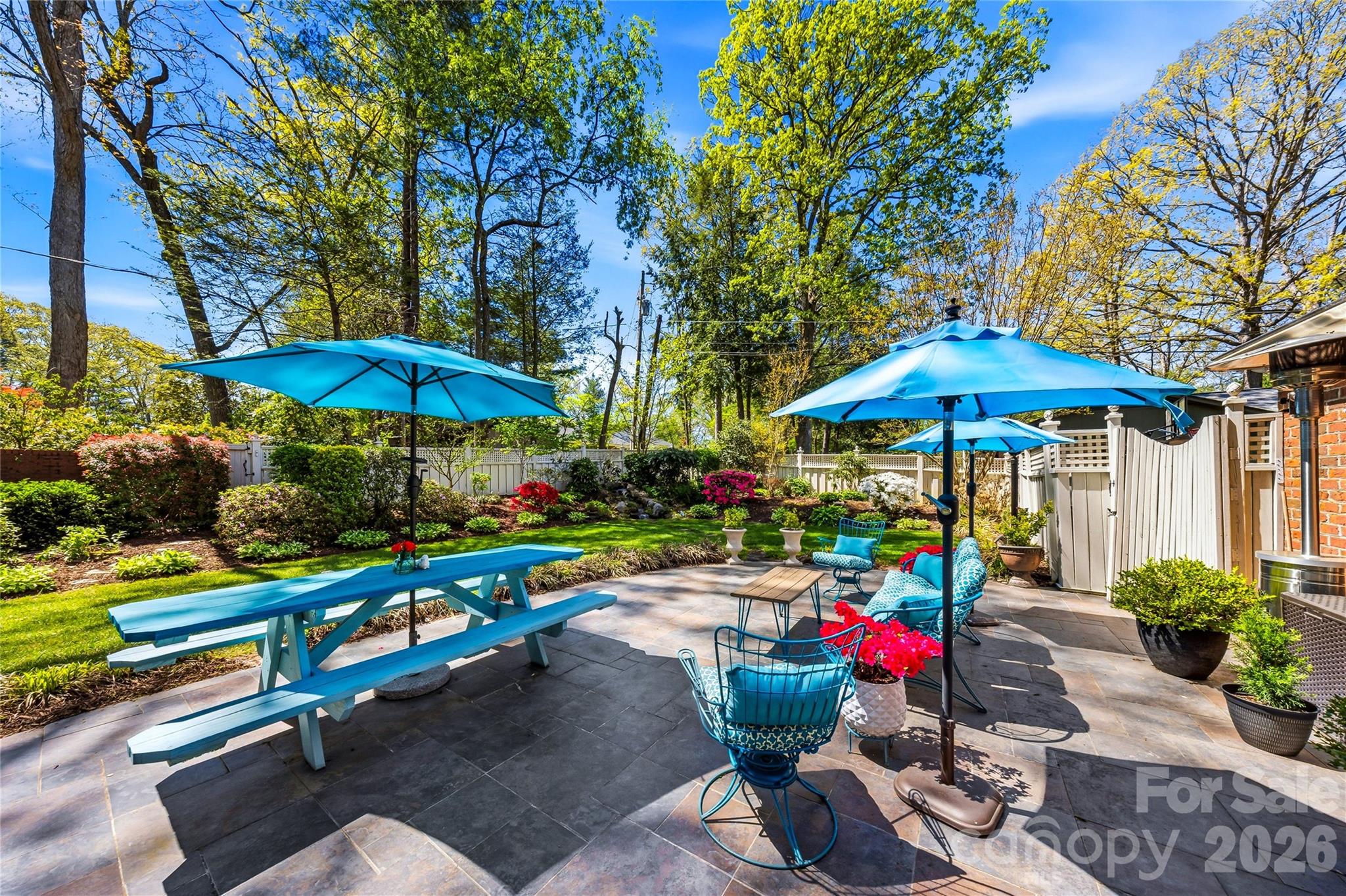 1218 Everette Place Hendersonville NC 28791