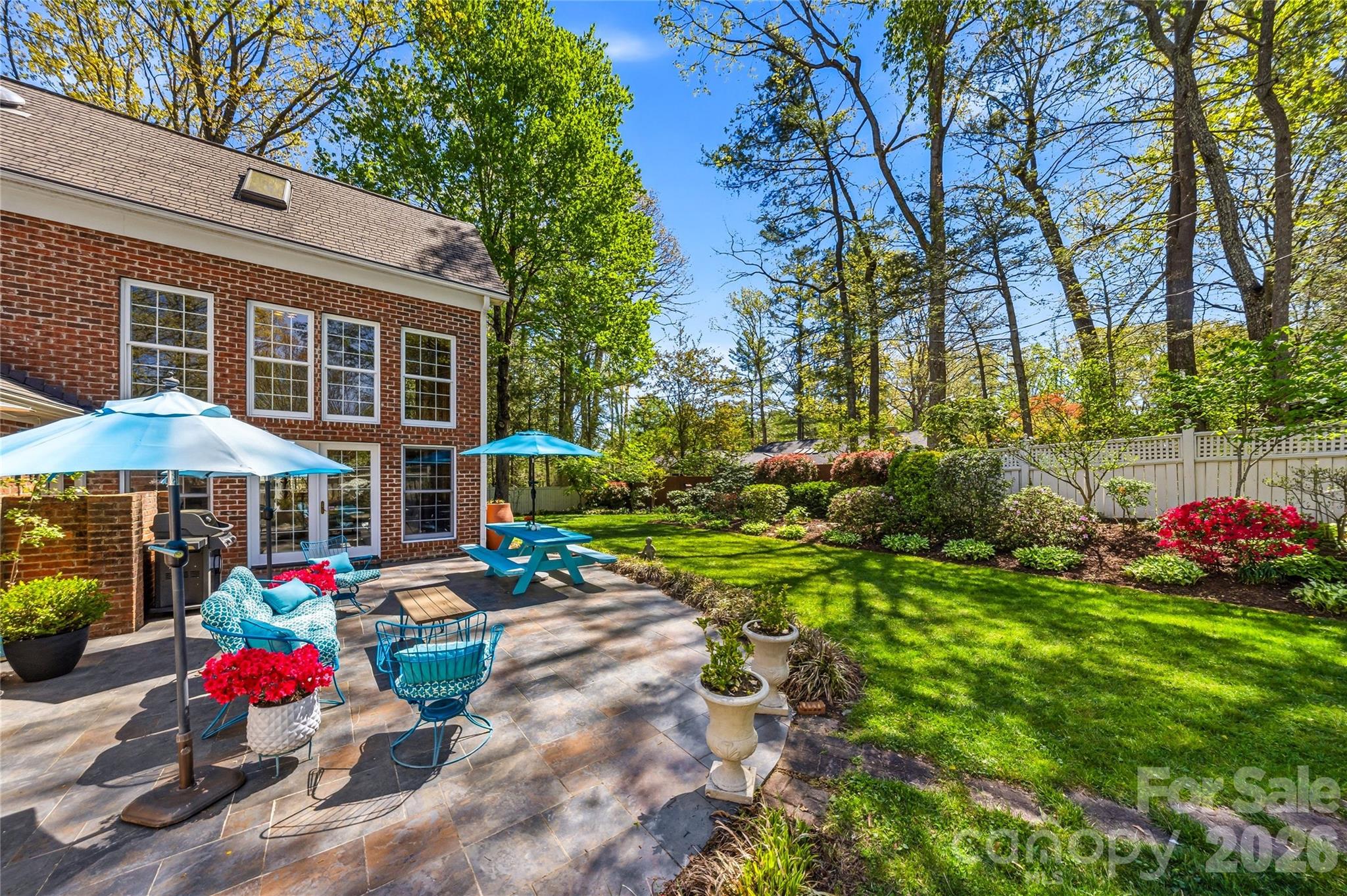 1218 Everette Place Hendersonville NC 28791