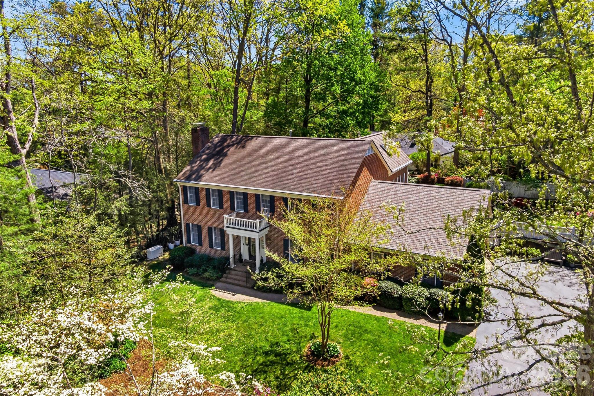 1218 Everette Place Hendersonville NC 28791
