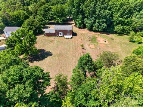 4092 Henry Dellinger Road Maiden NC 28650