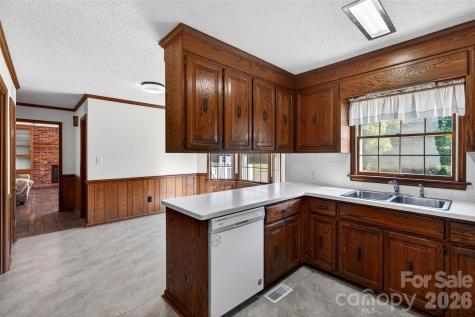 4092 Henry Dellinger Road Maiden NC 28650