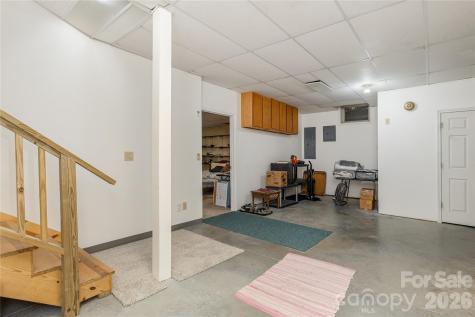1510 Chestnut Gap Road Hendersonville NC 28792