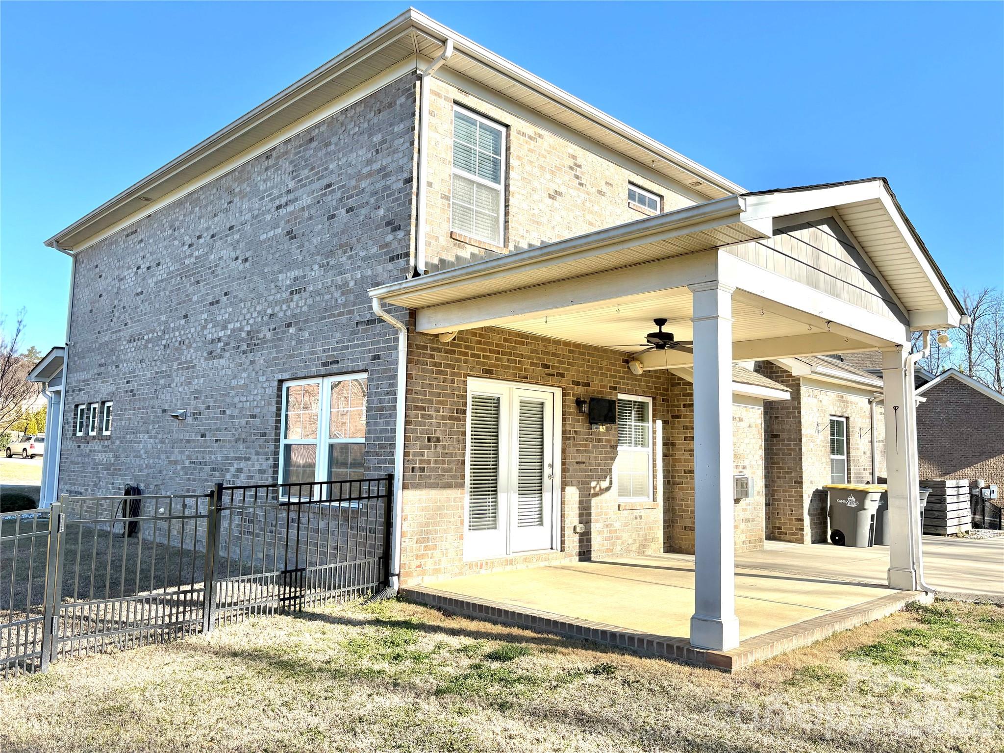 2736 Stonewood View Kannapolis NC 28081