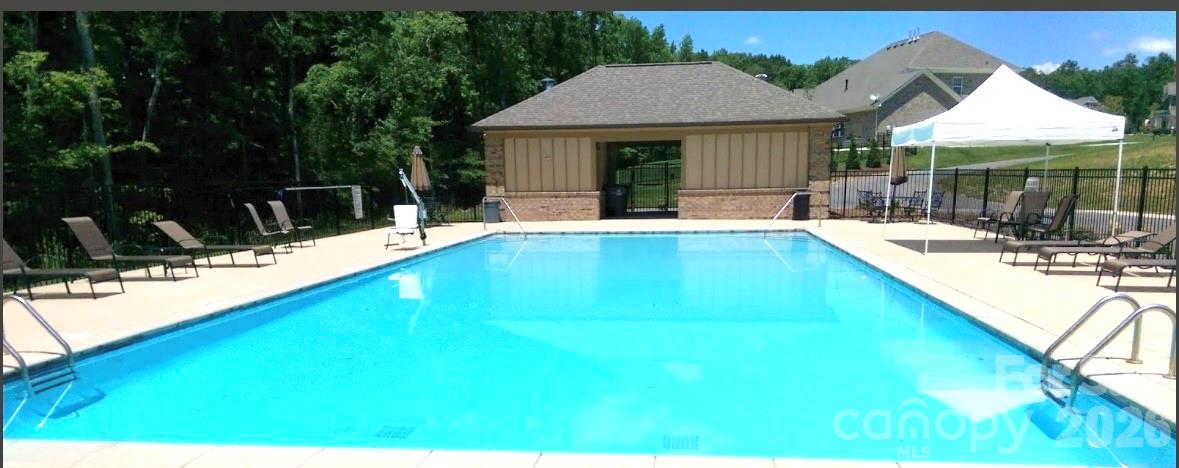 2736 Stonewood View Kannapolis NC 28081