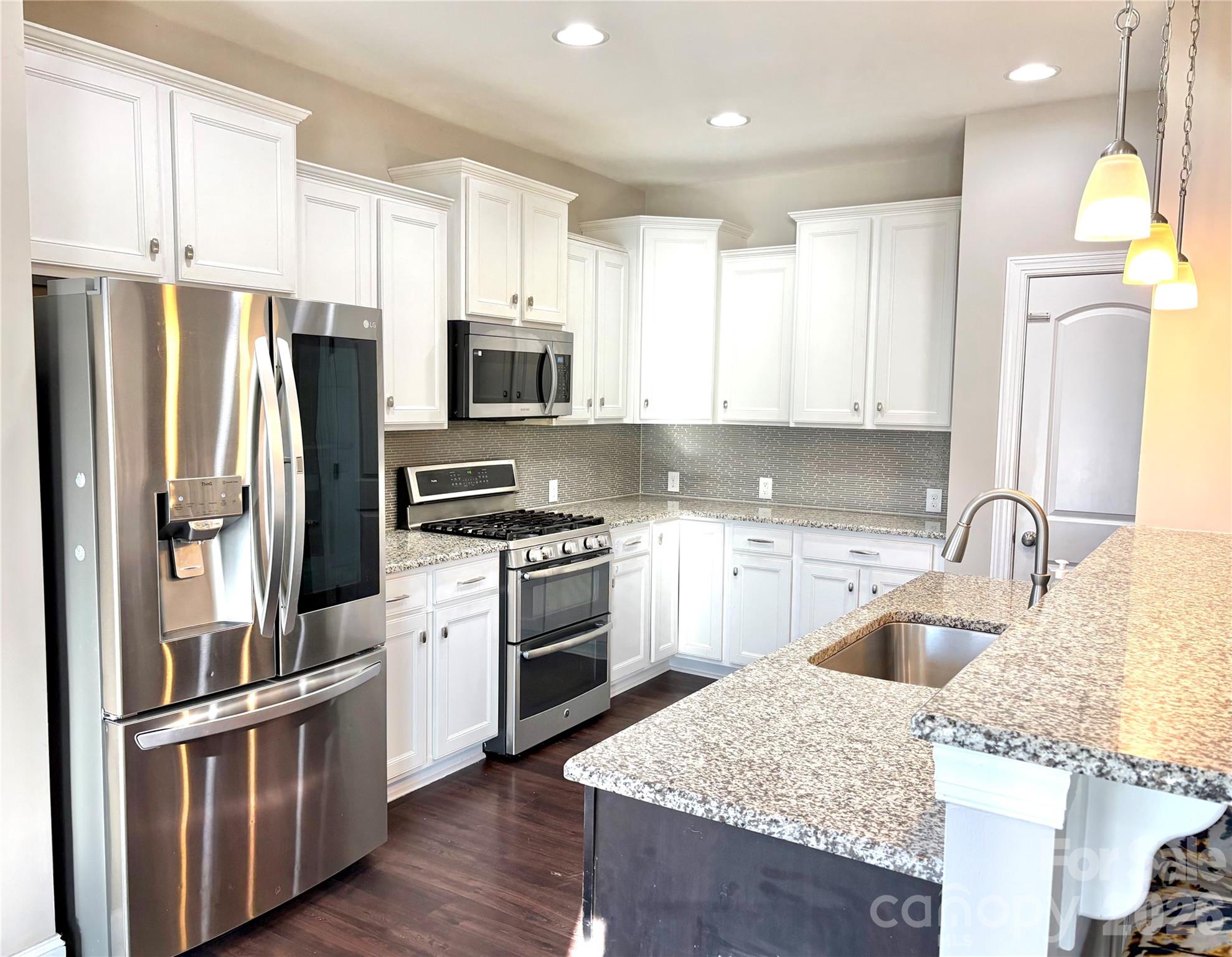 2736 Stonewood View Kannapolis NC 28081