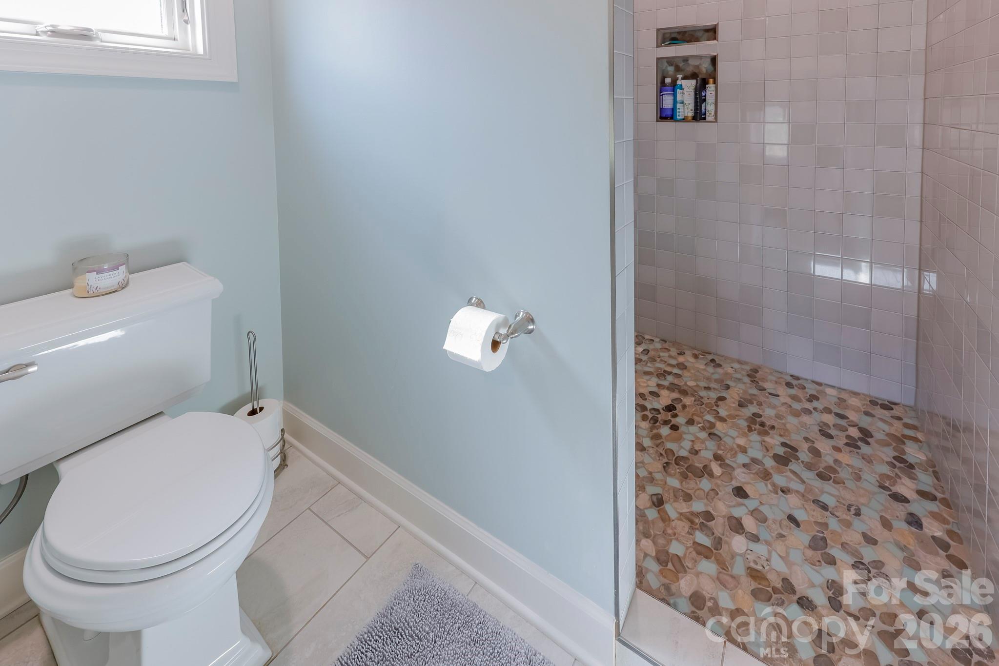 118 Mcowenben Pass Lake Lure NC 28746