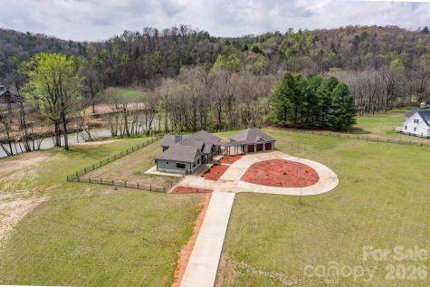 118 Mcowenben Pass Lake Lure NC 28746