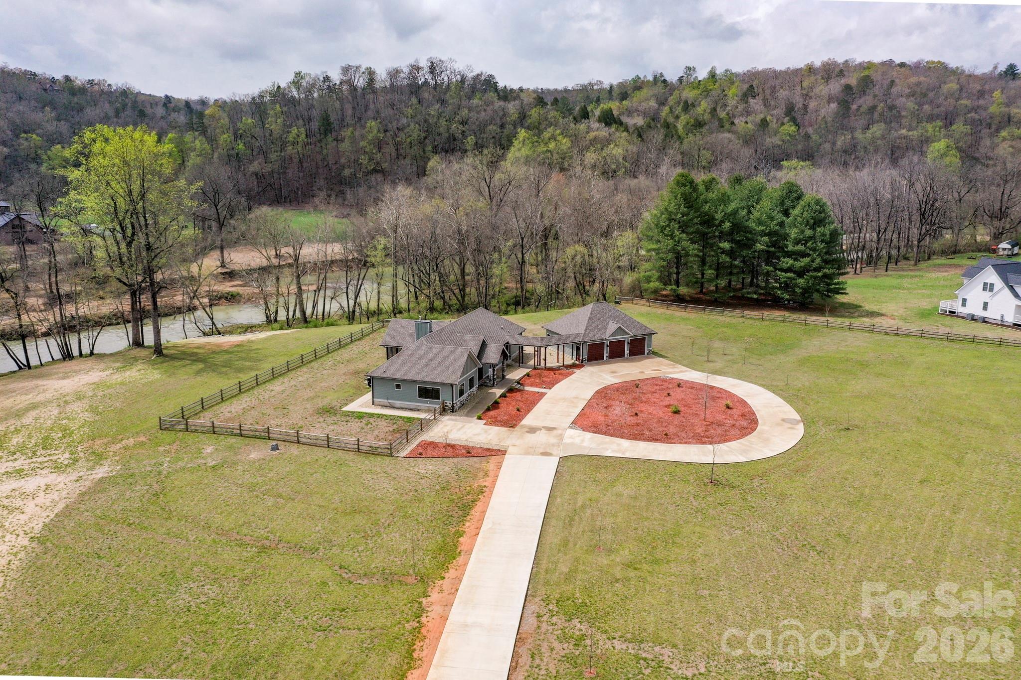 118 Mcowenben Pass Lake Lure NC 28746