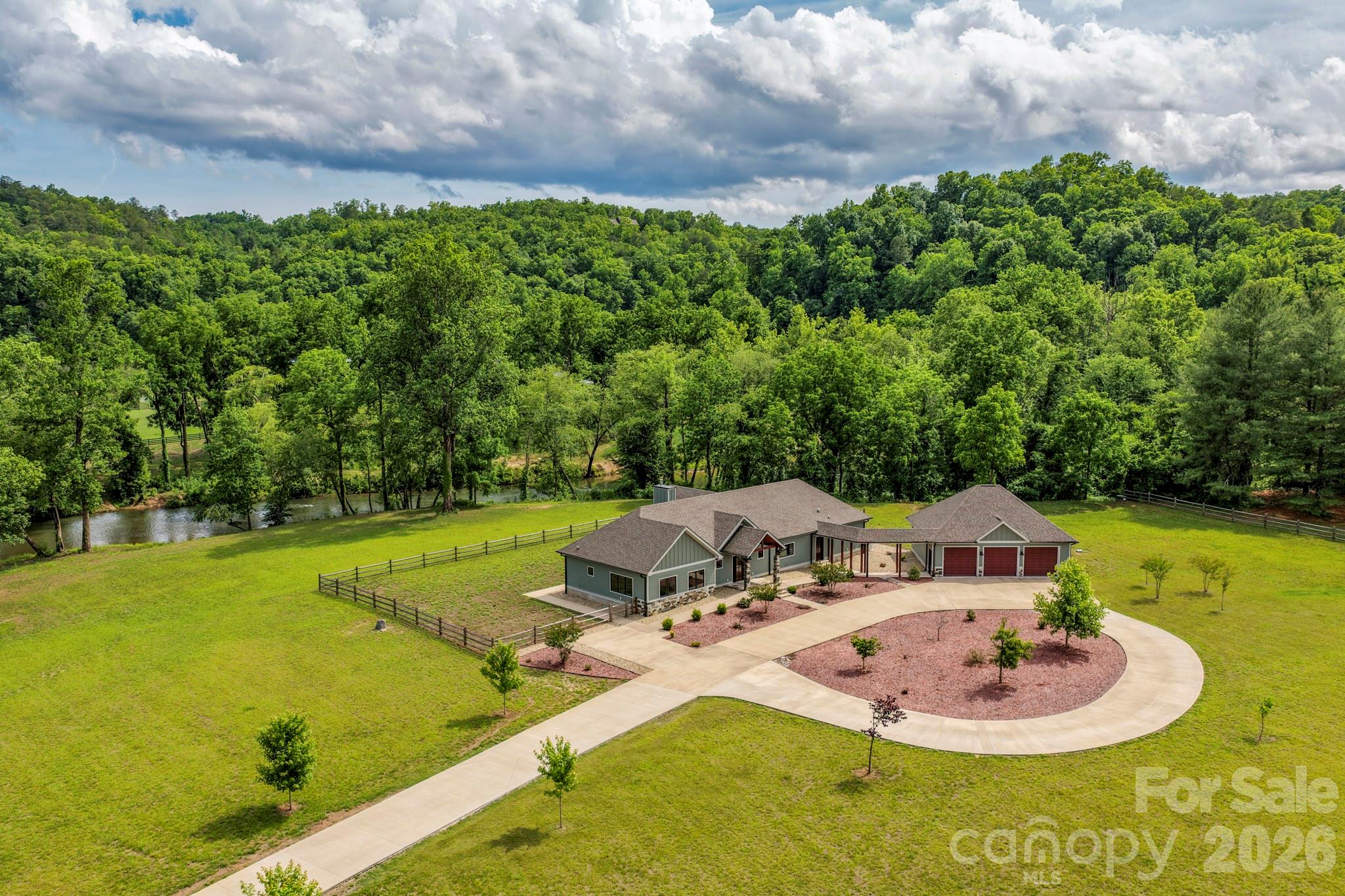 118 Mcowenben Pass Lake Lure NC 28746