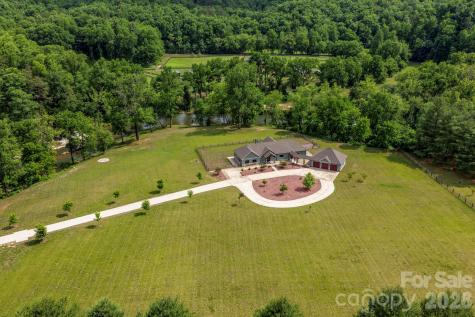 118 Mcowenben Pass Lake Lure NC 28746