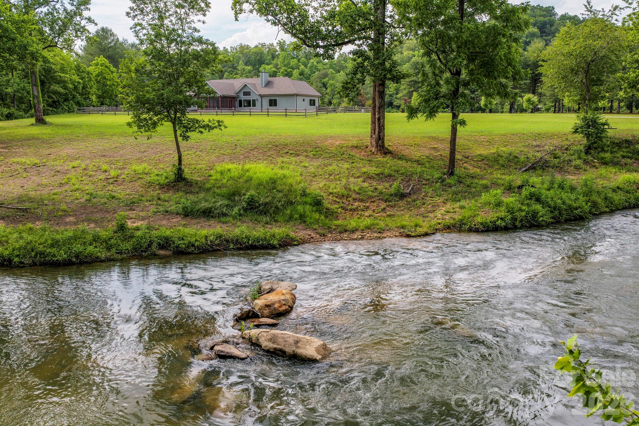 118 Mcowenben Pass Lake Lure NC 28746