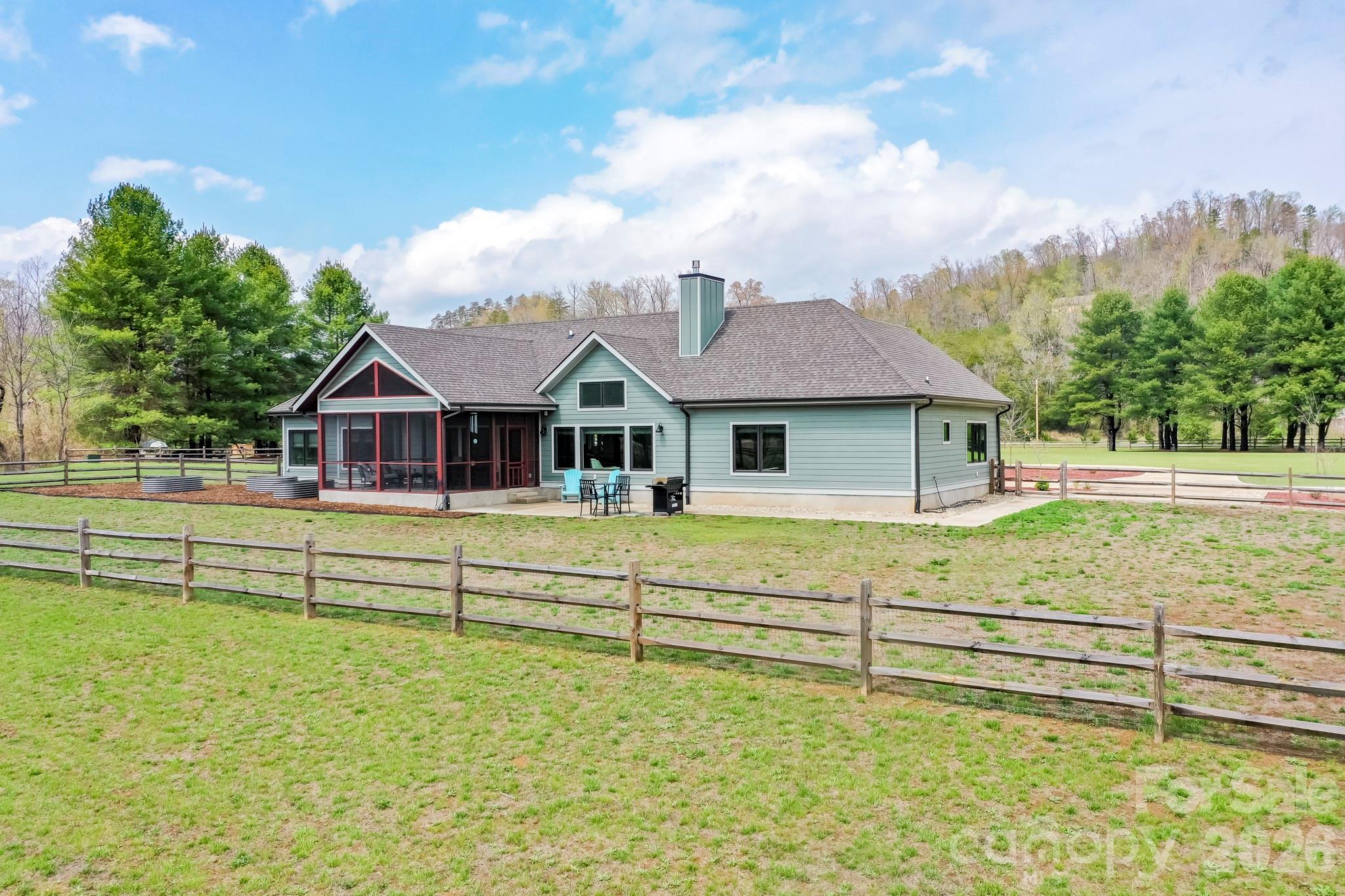 118 Mcowenben Pass Lake Lure NC 28746