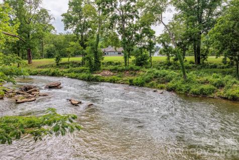 118 Mcowenben Pass Lake Lure NC 28746