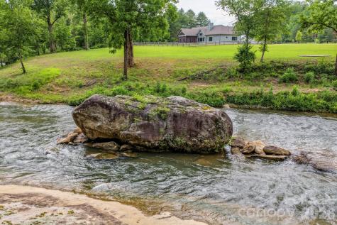 118 Mcowenben Pass Lake Lure NC 28746