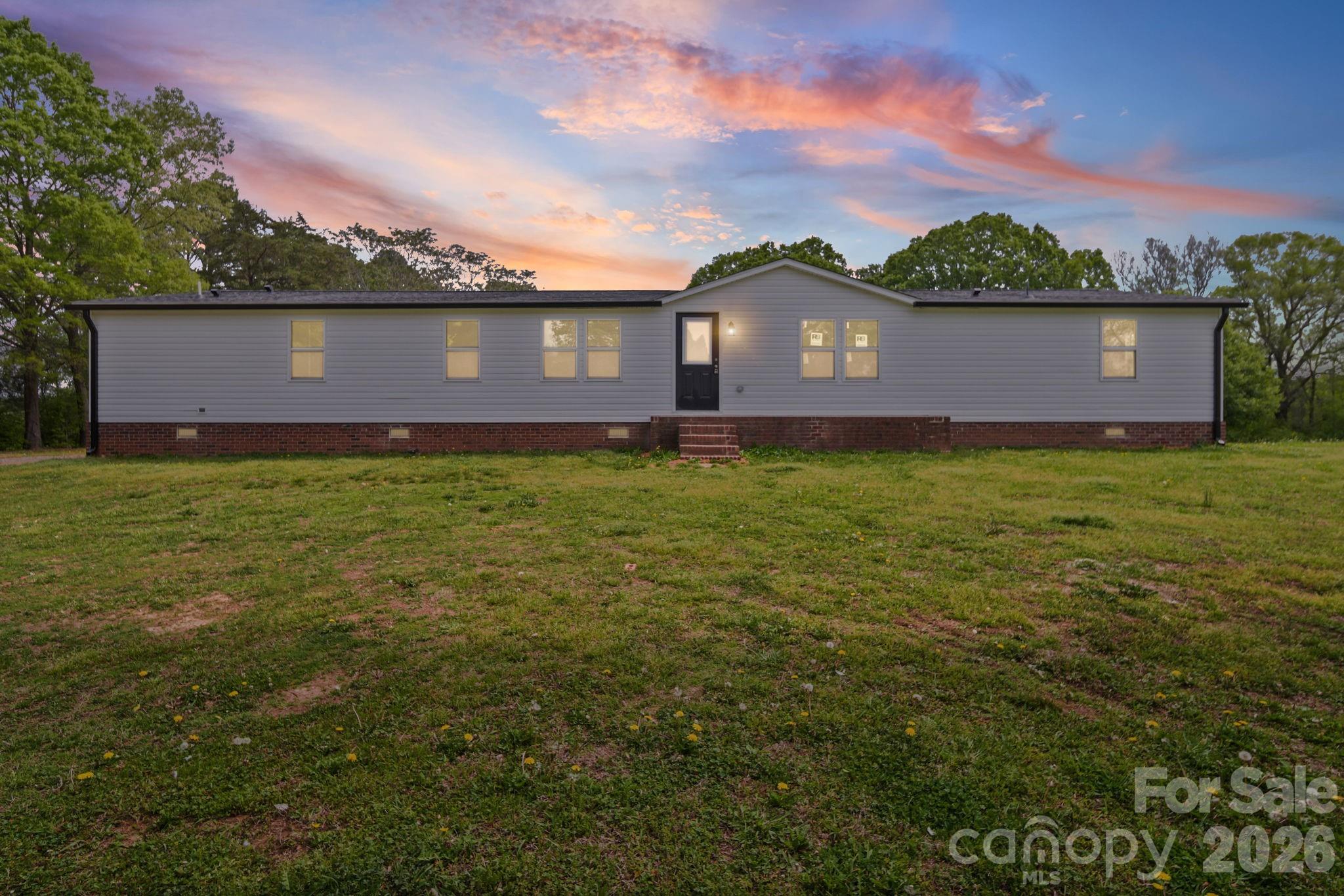 8592 Amanda Lane Norwood NC 28128
