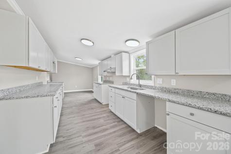 8592 Amanda Lane Norwood NC 28128