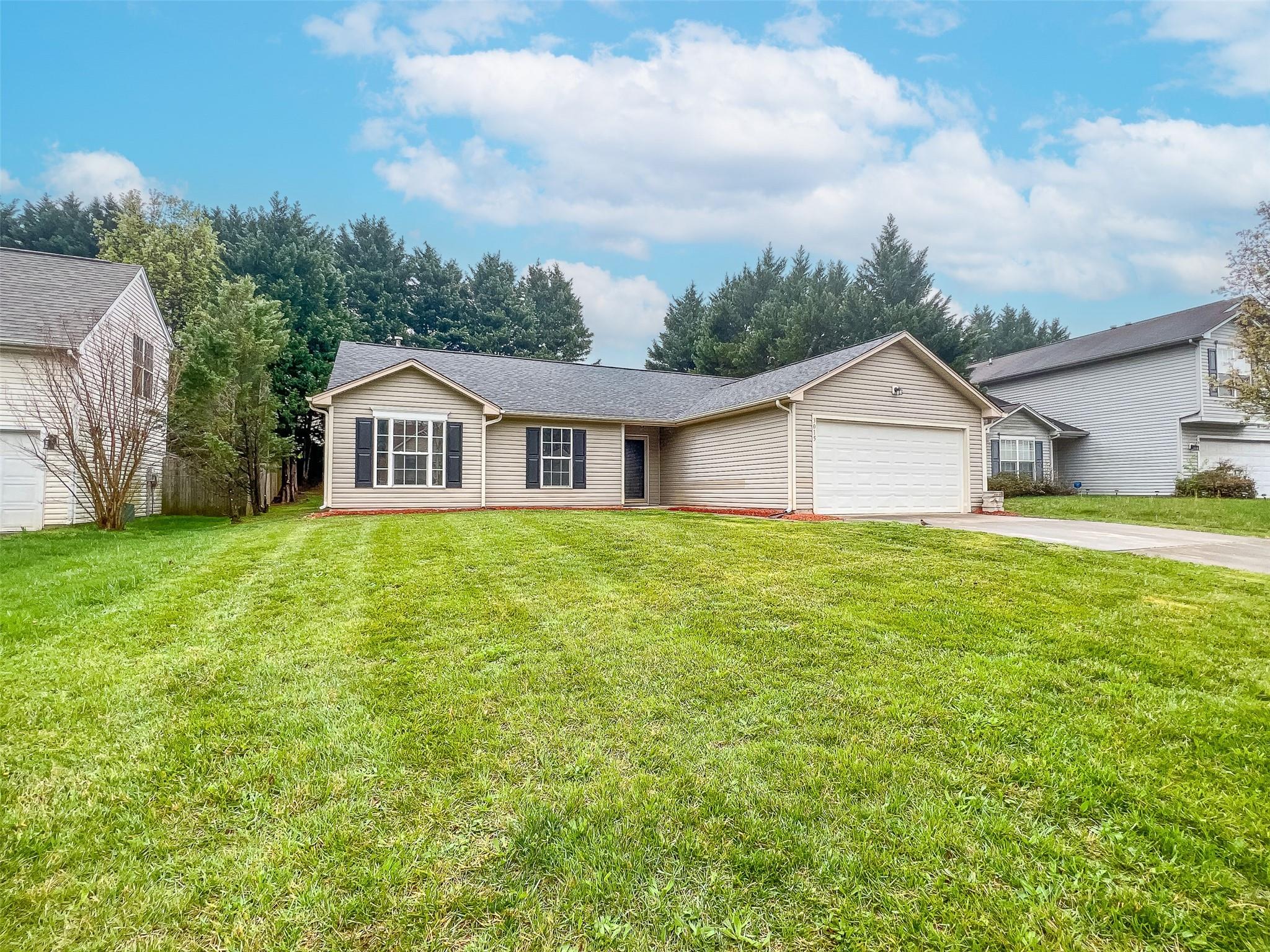 3015 Willamette Valley Drive Charlotte NC 28215