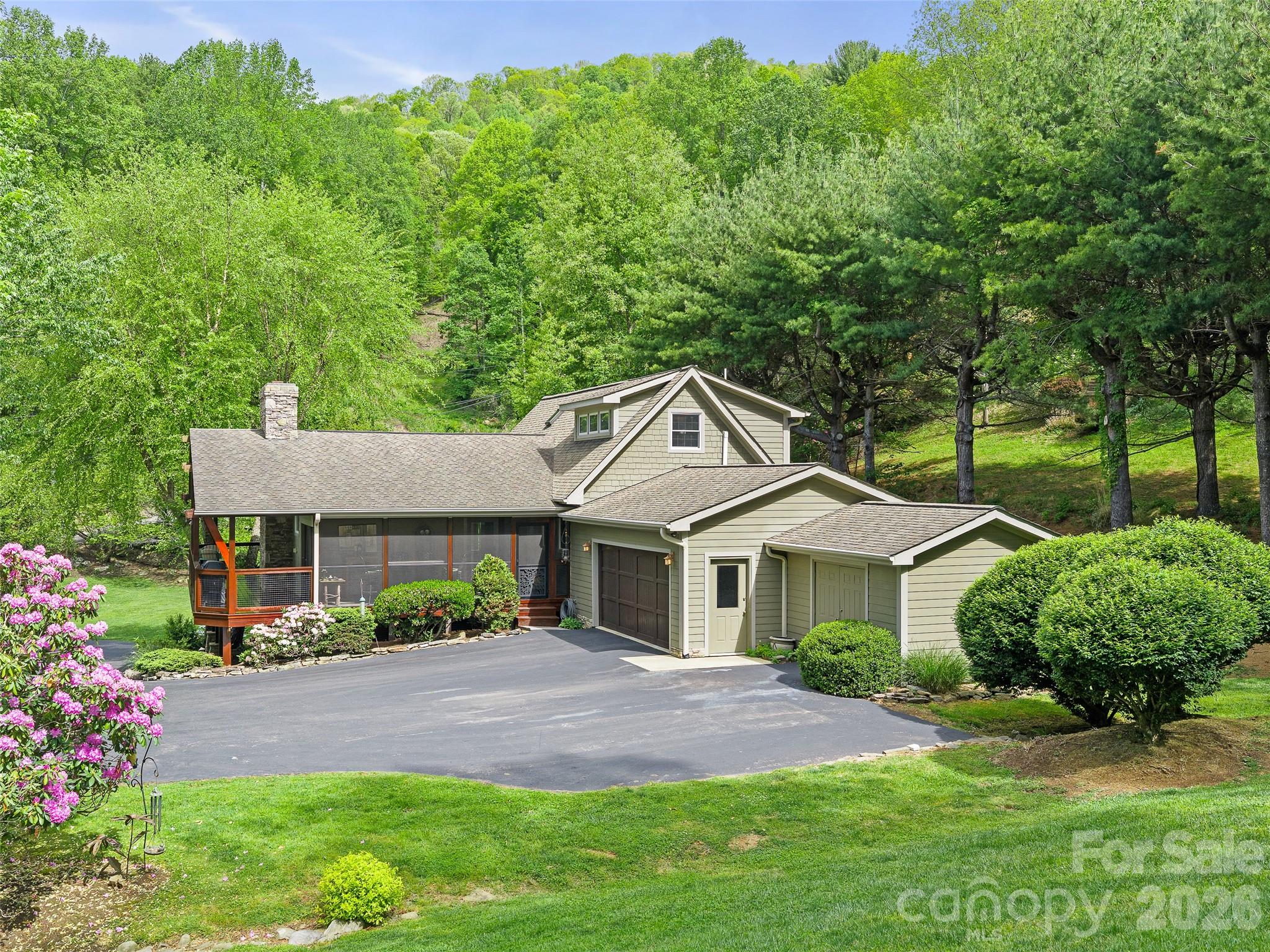 210 Shepard Way Burnsville NC 28714