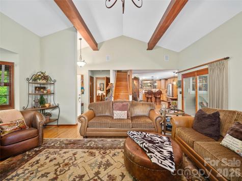 210 Shepard Way Burnsville NC 28714