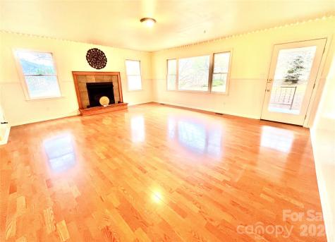 3 Taproot Trail Barnardsville NC 28709