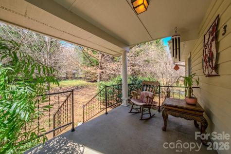 3 Taproot Trail Barnardsville NC 28709
