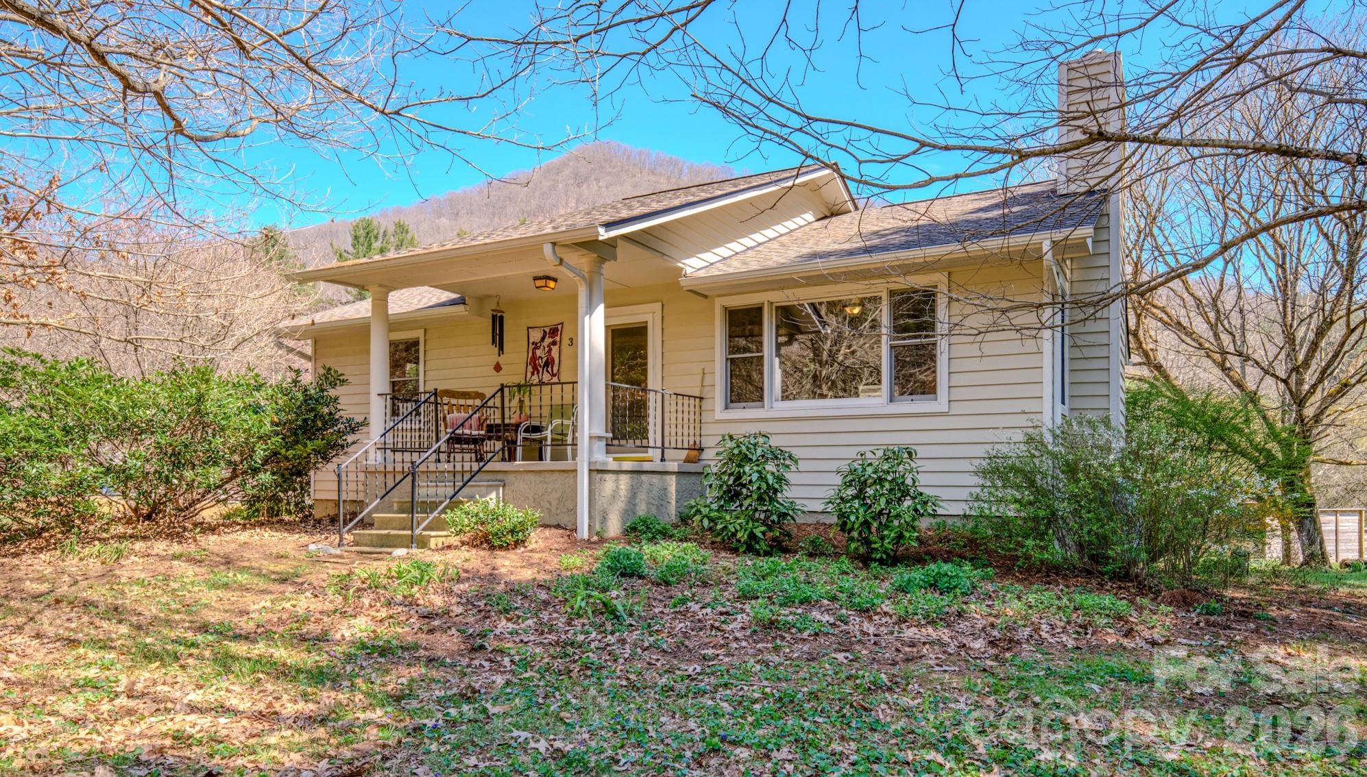 3 Taproot Trail Barnardsville NC 28709