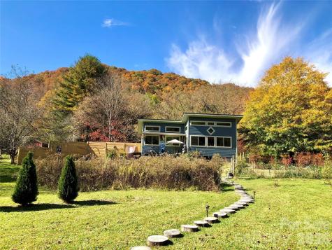 3 Taproot Trail Barnardsville NC 28709