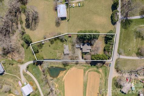 3 Taproot Trail Barnardsville NC 28709
