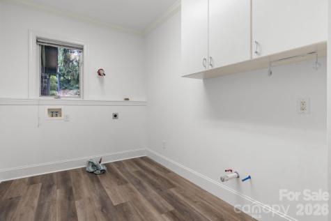 421 18th Avenue Lane NW Hickory NC 28601