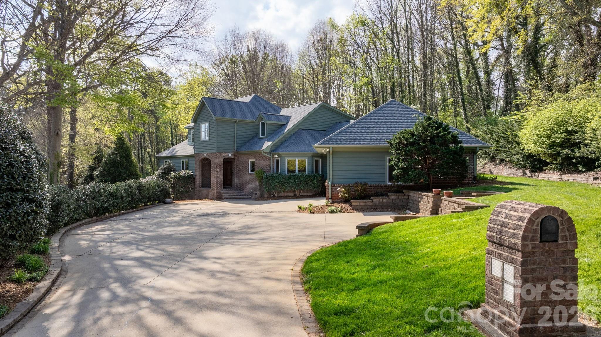 421 18th Avenue Lane NW Hickory NC 28601