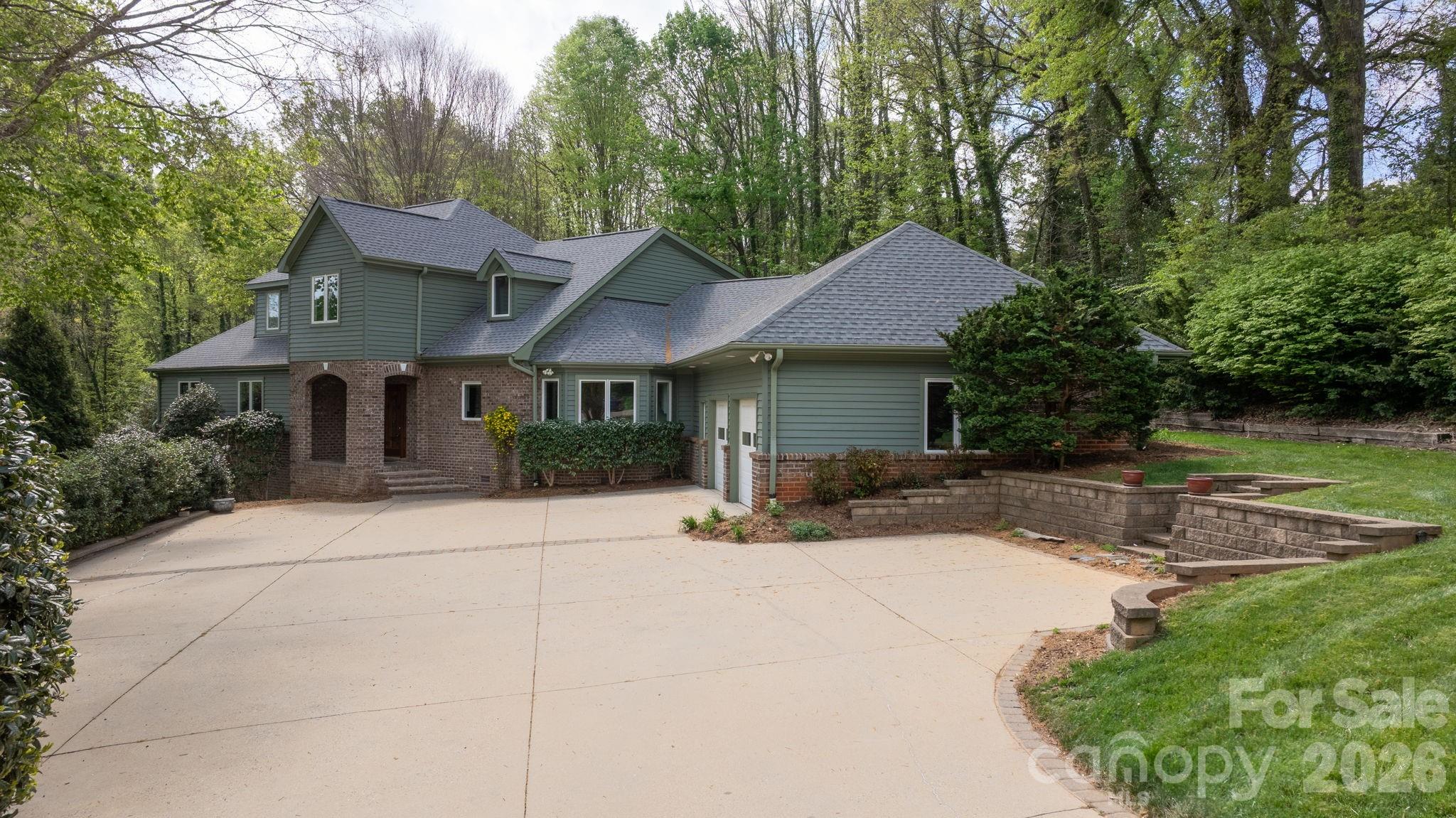 421 18th Avenue Lane NW Hickory NC 28601